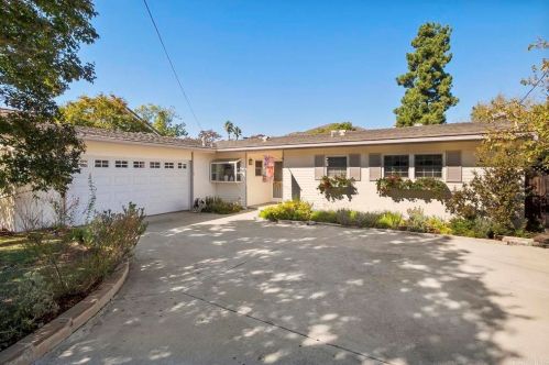 7986 Lake Cayuga Dr, San Diego, CA 92119-3139