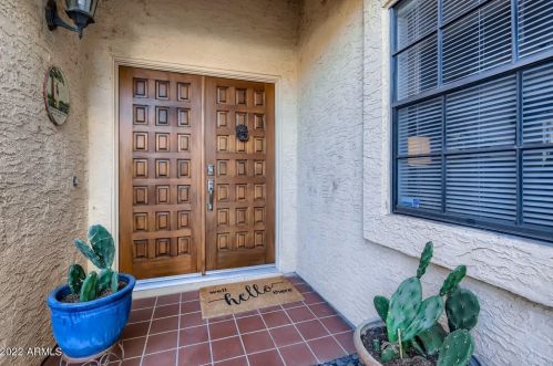 533 Fountain Cir, Chandler, AZ 85226-2763