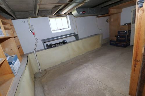 1119 Wills Ave, New Kensington PA  15068-3830 exterior