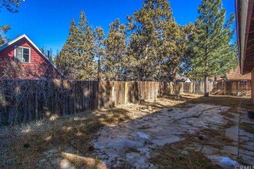 2099 4th Ln, Big Bear City CA  92314-9560 exterior