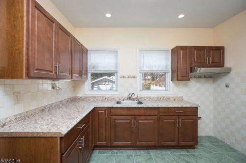 133 Hollywood Ave, Industrial Hillside, NJ 07205-2408