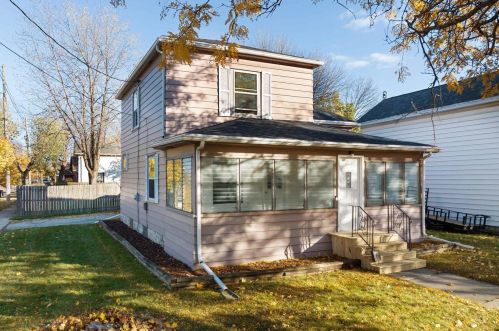 115 Tayco St, Menasha, WI 54952-3050