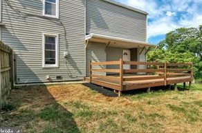 461 Highland St, Harrisburg PA  17113-2636 exterior