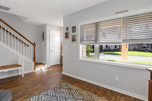 8474 17 Way, Saint Petersburg FL  33702-7235 exterior