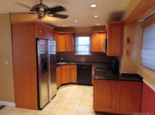 231 Carman Ave, East Rockaway NY  11518-1737 exterior
