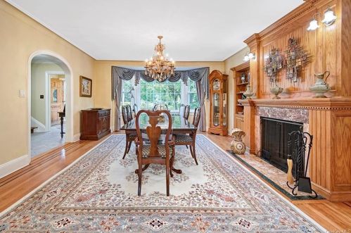 282 Ridgeway, White Plains NY  10605-4113 exterior