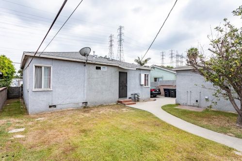 8729 Walnut St, Bellflower CA  90706-5518 exterior