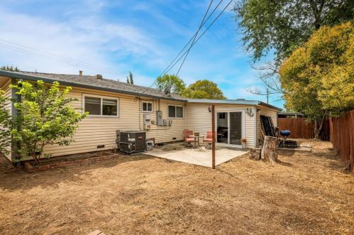 713 O St, Rio Linda CA  95673-2353 exterior