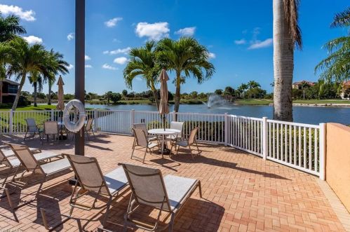 1512 Mainsail Dr, Naples FL  34114-8833 exterior