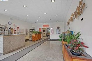 801 Franklin St, Oakland CA 94607-4252 exterior