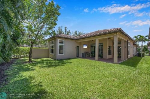 8178 Hutchinson Ct, Delray Beach FL  33446-5679 exterior