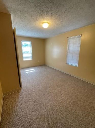 220 Columbia Ave, Somerset PA  15501-1934 exterior