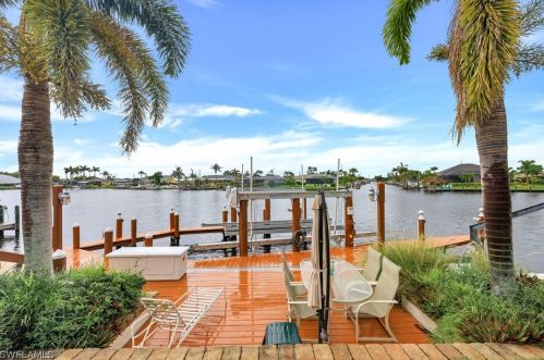 3810 1st Pl, Cape Coral FL  33904-4803 exterior