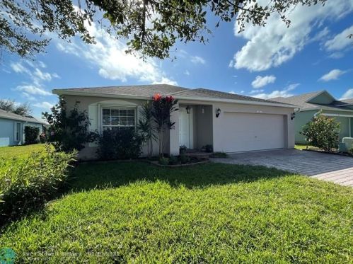 1435 9th Pl, Vero Beach FL  32960-2123 exterior