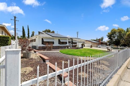 5667 Newbury Ave, San Bernardino, CA 92404-2924