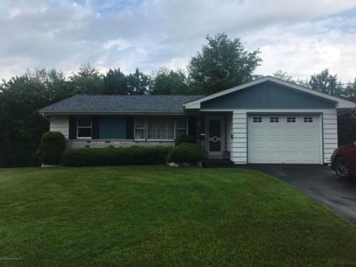 411 Hemlock St, Mayfield, PA 18433-1204
