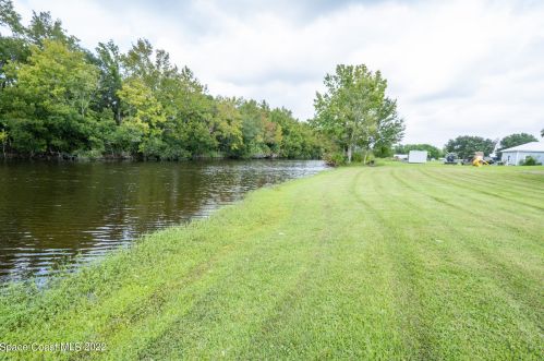 4969 Hamlin Cir, Mims FL  32754-5777 exterior