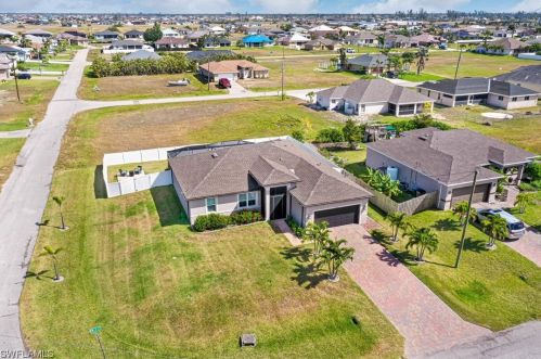 3411 4th St, Cape Coral FL  33993-0056 exterior
