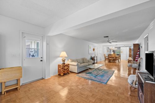 809 Meadowlark Ln, Delray Beach FL  33445-1853 exterior