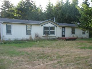 12011 Blue Glacier Ct, Yelm, WA 98597-9588
