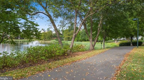 12146 Chancery Sta Cir, Herndon VA 20190-5801 exterior