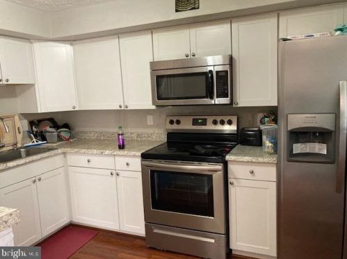 14763 Winding Loop, Woodbridge VA  22191-3448 exterior