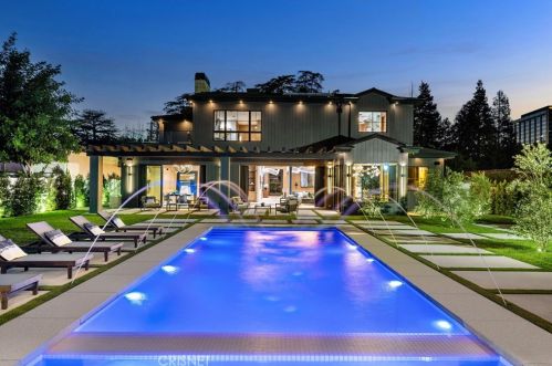 4508 Haskell Ave, Van Nuys CA  91436-3148 exterior