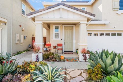 5284 Gramercy Cir, Fairfield CA  94533-6680 exterior