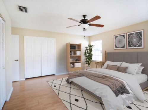 537 Dauphin Ave, Port Saint Lucie FL  34953-5854 exterior