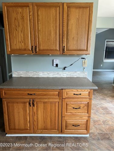 4 Cooper Ct, East Freehold NJ  07728-4310 exterior