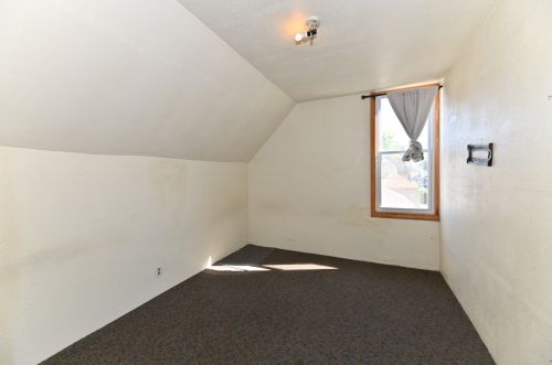 1218 35, Milwaukee WI 53215-1433 exterior