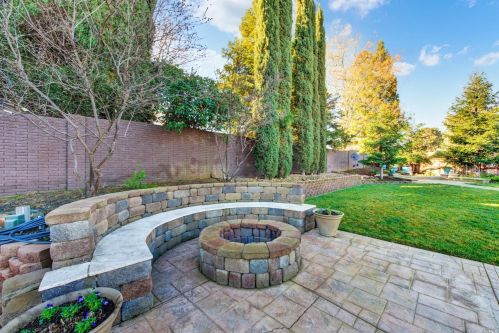 131 Feather Riv Cir, Vacaville CA 95688-8749 exterior