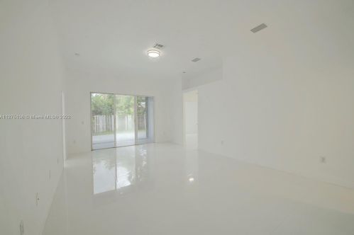 1260 144th Ave, Hollywood FL  33028-2921 exterior