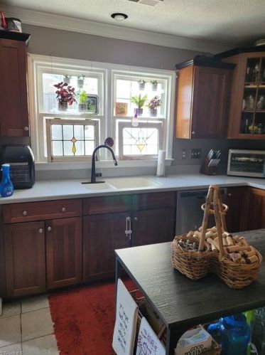 29 Cedar Knoll Dr, Greensboro NC  27407-5837 exterior