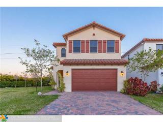 3755 90th Ave, Hollywood FL  33025-7620 exterior