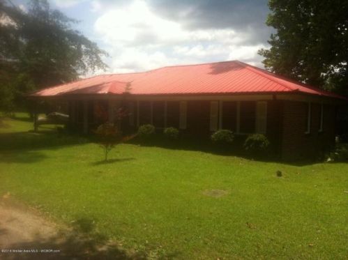 101 2nd St, Lynn, AL 35575-2203