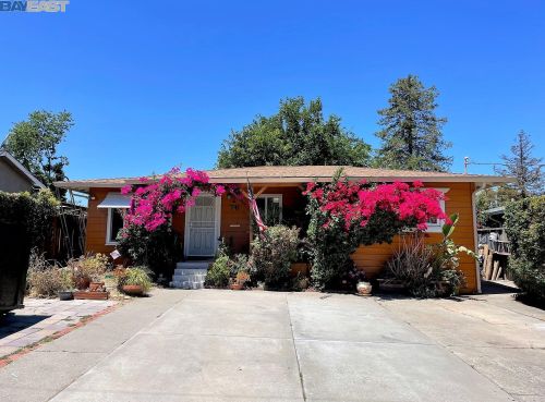 76 Randolph Rd, West Pittsburg, CA 94565-5851