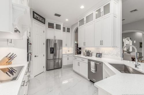 8801 One Putt Pl, Fort Pierce FL  34986-3068 exterior
