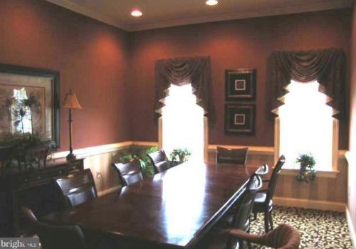 712 Weatherby Dr, West Deptford NJ  08096-5176 exterior