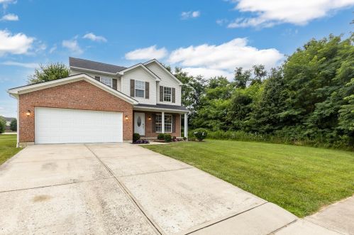 1543 Clearbrook Ln, Amelia, OH 45102-1296