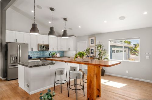 1190 Tourmaline St, San Diego CA  92109-1838 exterior