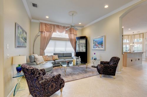 7090 Prado Lake Dr, Delray Beach FL  33446-3735 exterior