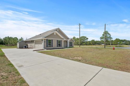 9465 American Farms Rd, Milton, FL 32583-9280