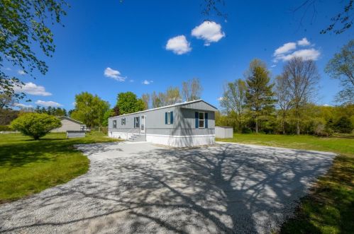 3658 750, Bass Lake IN  46534-8429 exterior