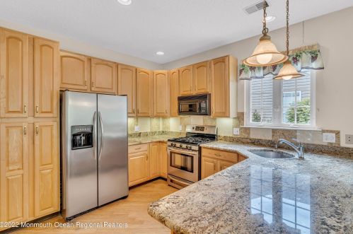 22 Morning Glory Ct, Bricktown NJ 08724-2789 exterior