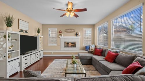 28341 Brookview Ter, Santa Clarita CA  91350-4446 exterior