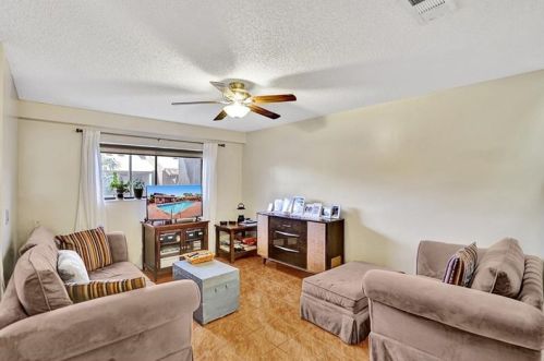 1652 14 Ter, Hollywood FL 33020-2520 exterior