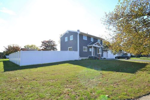 1632 Church St, Holbrook NY  11741-5818 exterior