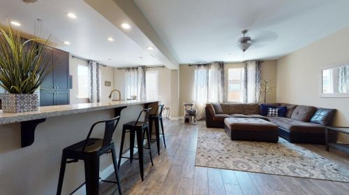 2479 Mountainside Dr, Los Banos CA  93635-8825 exterior