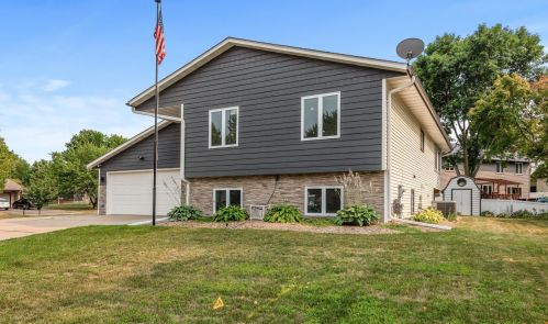 15614 Heywood Way, Saint Paul, MN 55124-7152